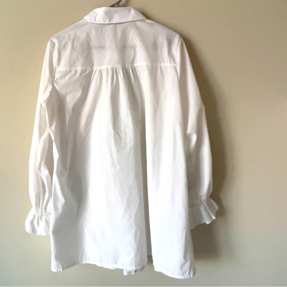 SHEIN Mulvari Floral Embroidery Flounce Sleeve Longline Blouse - Picture 4 of 6